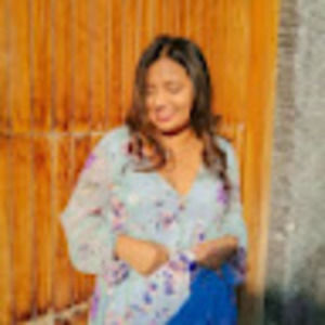 Meet your Posher, Julissa andrea